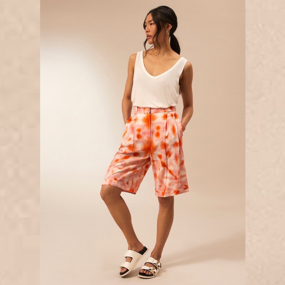 River Island Tie Dye Pleated Bermuda Shorts - sz 6 US